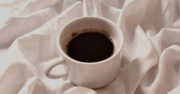 Khi nào nên uống cốc cà phê đầu tiên và cuối cùng trong ngày?