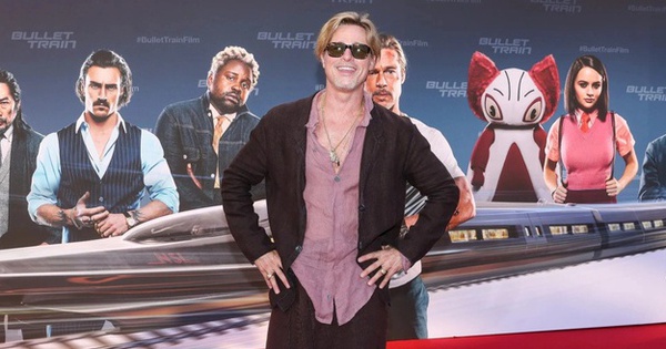 Brad Pitt tiết lộ lí do mặc váy tại thảm đỏ