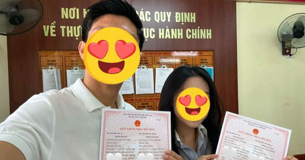 Chuyện tình của cầu thủ giàu có và tiểu thư Hà Nội: Vừa cầu hôn 2 tháng đã ấn định luôn ngày cưới