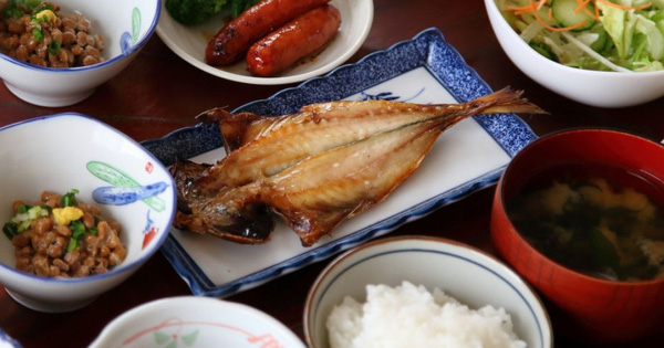 Nhật Bản nổi tiếng là đất nước sống trường thọ, hóa ra là do họ luôn duy trì 3 thói quen khi ăn tối mà ai cũng có thể học theo