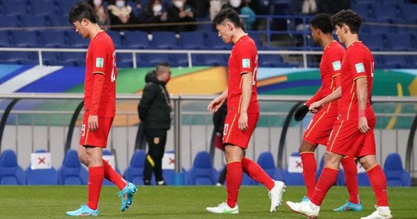 Cười đau ruột với màn châm chọc "đau hơn hoạn" của CĐV Trung Quốc dành cho đội nhà