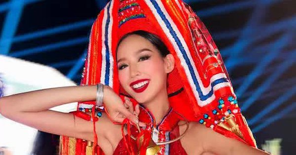 Hé lộ quá trình làm trang phục "Cô em Dao đỏ" để Bảo Ngọc thi Miss Intercontinental