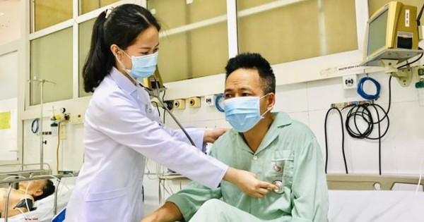 Nhập viện vì uống nhầm nước lau sàn