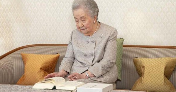 Thói quen giữ gìn sức khoẻ của Công nương Nhật Bản thọ 100 tuổi