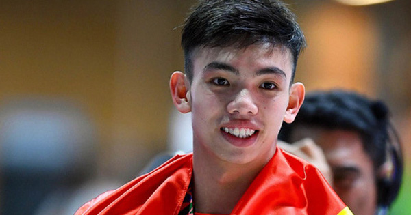 Nguyễn Huy Hoàng phá kỷ lục bơi 400m trước thềm SEA Games 31