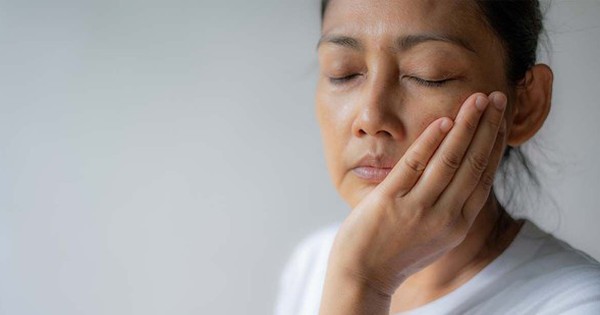 Kiểm tra miệng thấy 4 dấu hiệu nên cẩn thận với bệnh lý gan nhiễm mỡ