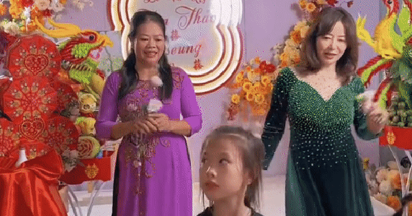 Mẹ chồng Hàn Quốc diện áo dài, nhảy cực sung trong đám cưới ở Hà Tĩnh hút triệu view