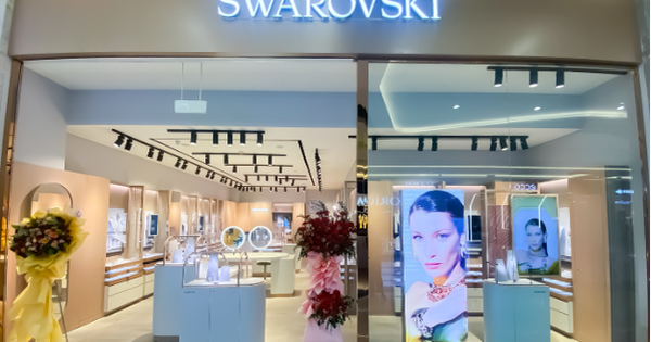 SWAROVSKI ra mắt Studio pha lê đầu tiên và duy nhất của hãng tại Việt Nam