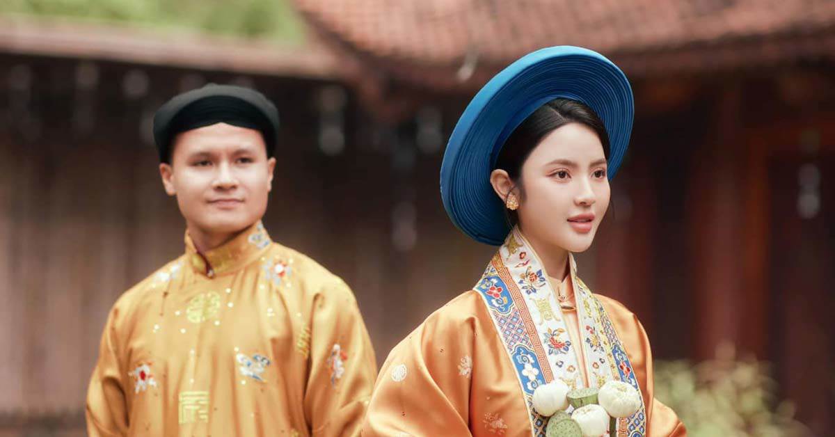 Hé lộ bức ảnh cưới đầu tiên của Quang Hải – Thanh Huyền