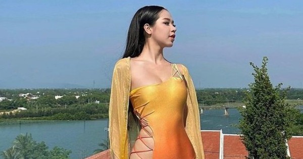 Hoa hậu Thanh Thủy, Á hậu Thùy Linh khoe dáng với áo tắm