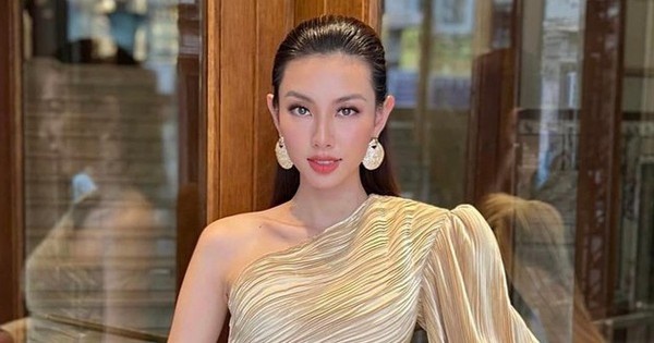 Vừa trở về từ chuyến công tác châu Âu, Thuỳ Tiên làm vedette cho đêm thời trang Miss World Vietnam
